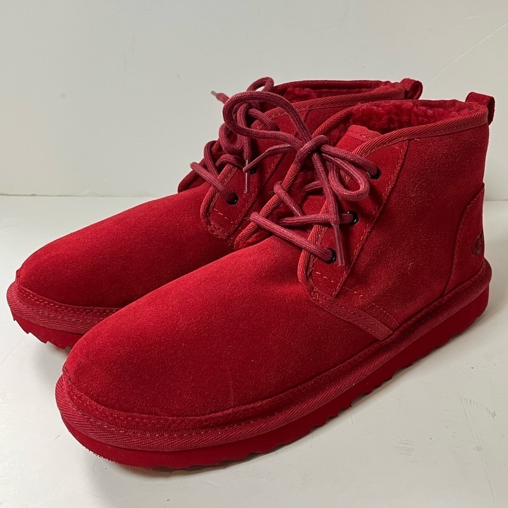 UGG Neumel II Chukka Boots Red Suede Big Kids Size 6